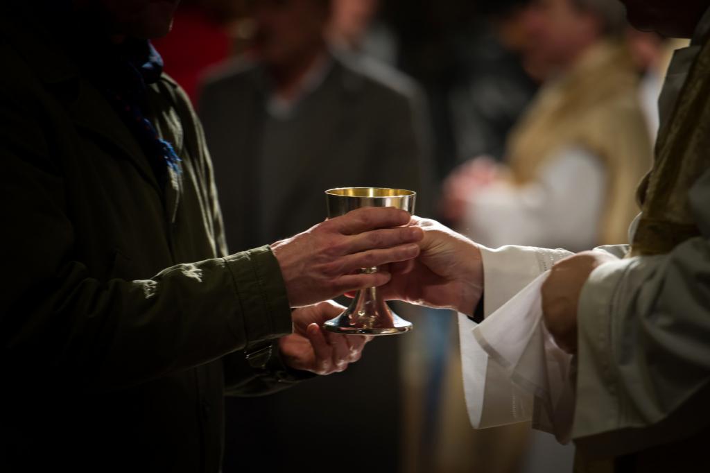 Celebrating the Lord’s Supper at Westminster Cathedral