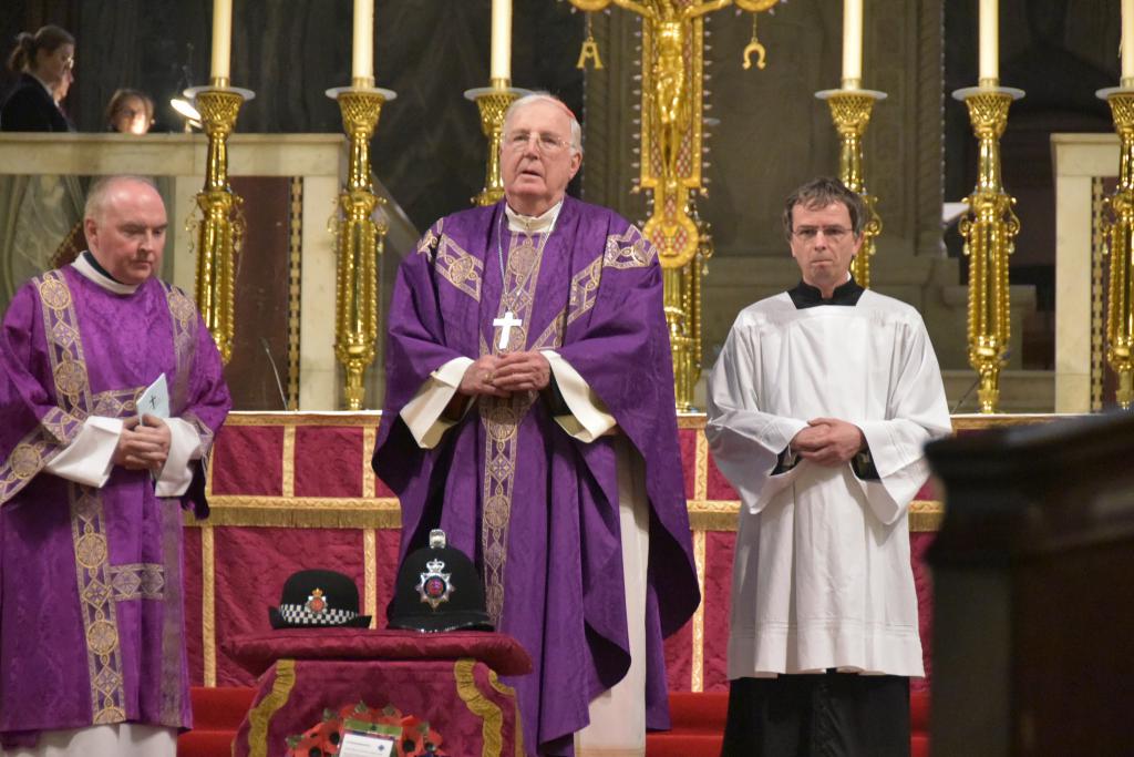 Cardinal Murphy O’Connor celebrates Requiem Mass for Catholic Police Guild
