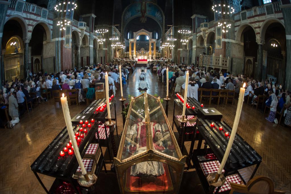 Seven Men Ordained to Priesthood