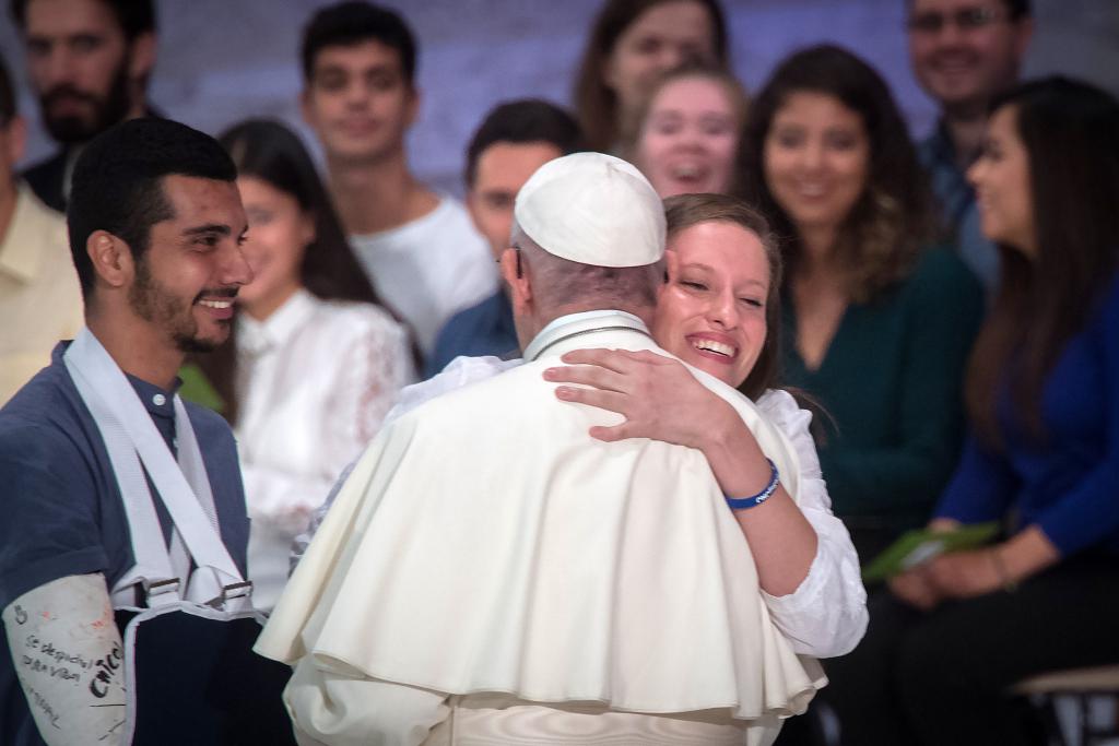 Dialogue of faith between generations