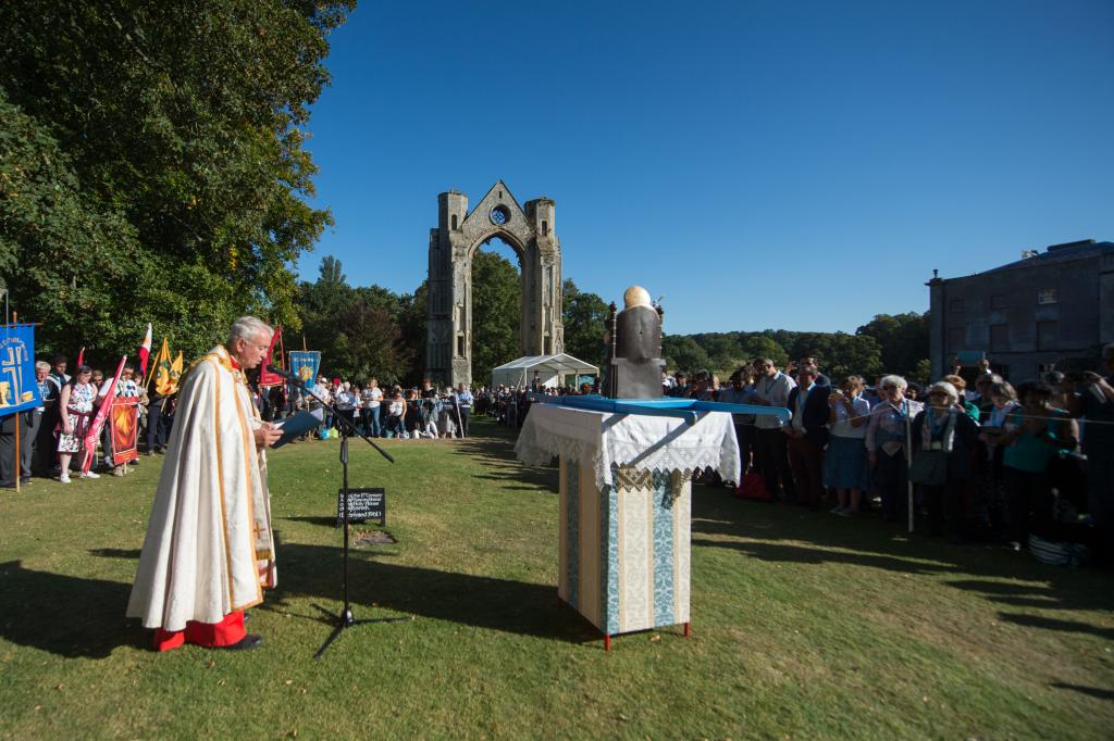 Over one thousand Westminster pilgrims visit Walsingham