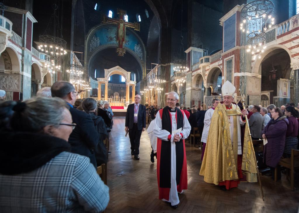 Cardinal celebrates ecumenical Vespers in honour of St John Henry Newman