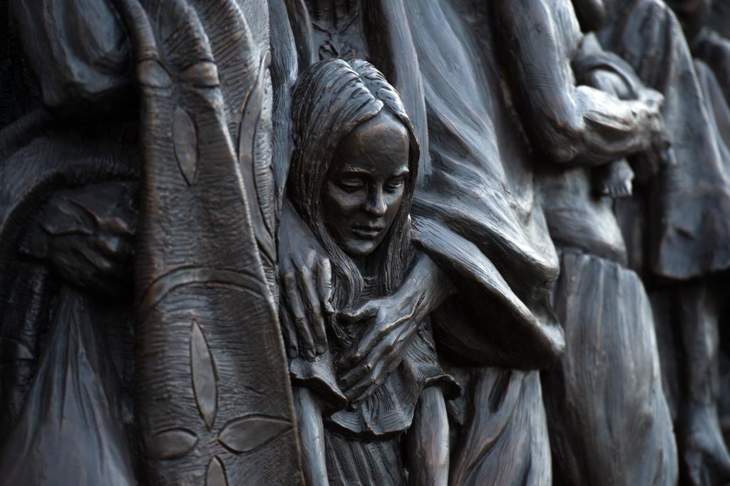 Bishop Paul: Human dignity of refugees must be respected