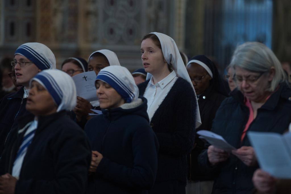 Cardinal: Living ‘for the sake of the kingdom’ is at the heart of consecrated life