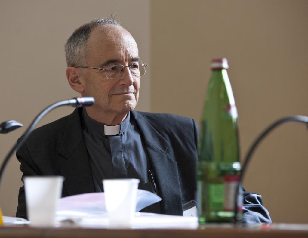 Cardinal Vincent congratulates Cardinal-elect Michael Czerny SJ