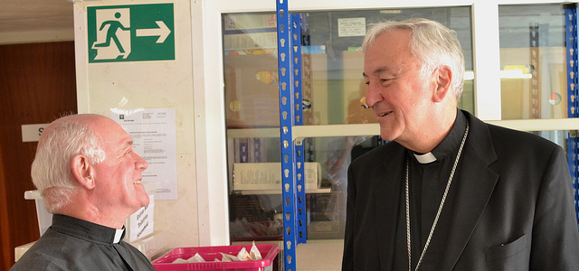 Archbishop Vincent visits Borehamwood Foodbank