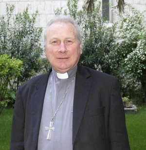 Cardinal Vincent congratulates Cardinal-designate Michael Fitzgerald