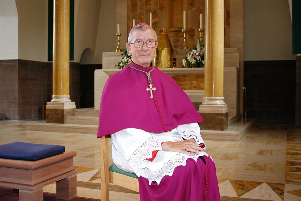 Cardinal recalls ‘endless patience’ and ‘kindness’ of Bishop Vincent Malone