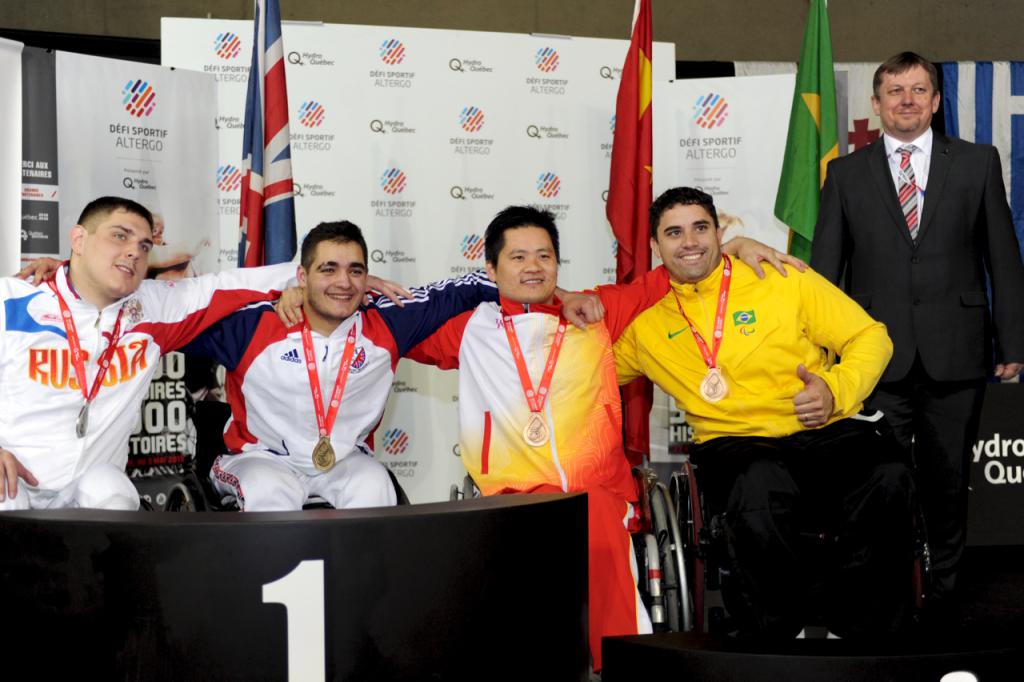 St Benedict’s Student Becomes Wheelchair Fencing Champion