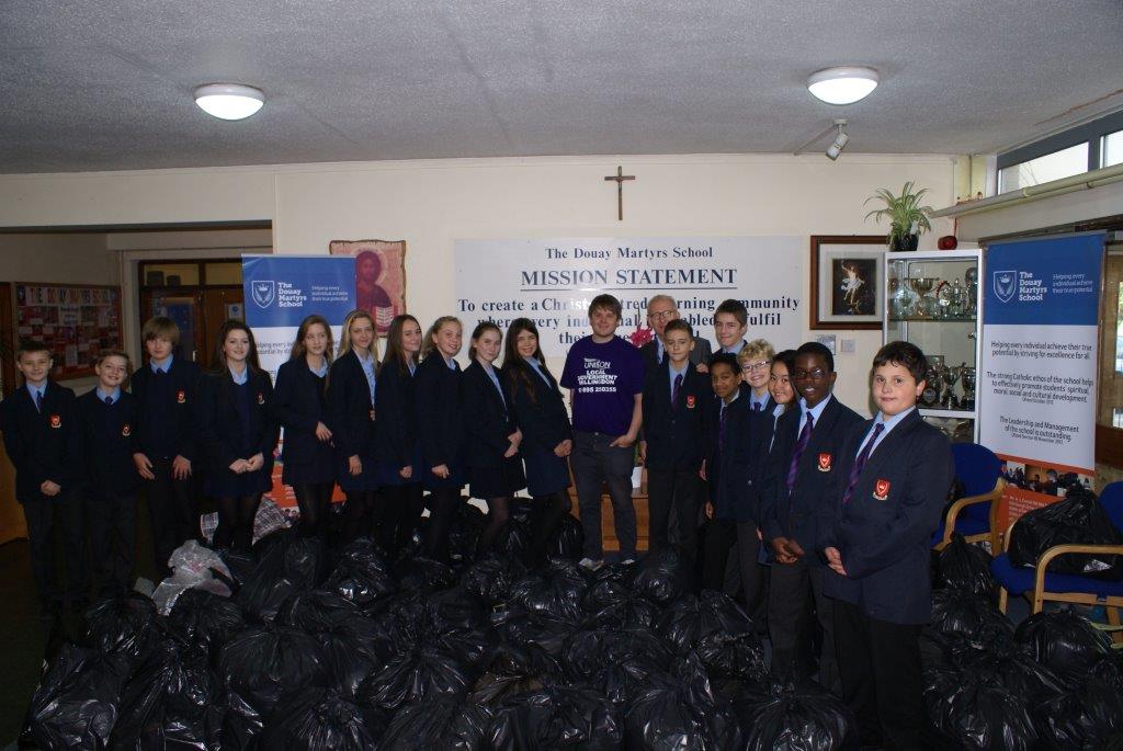 Douay Martyrs School Responds to Refugee Crisis