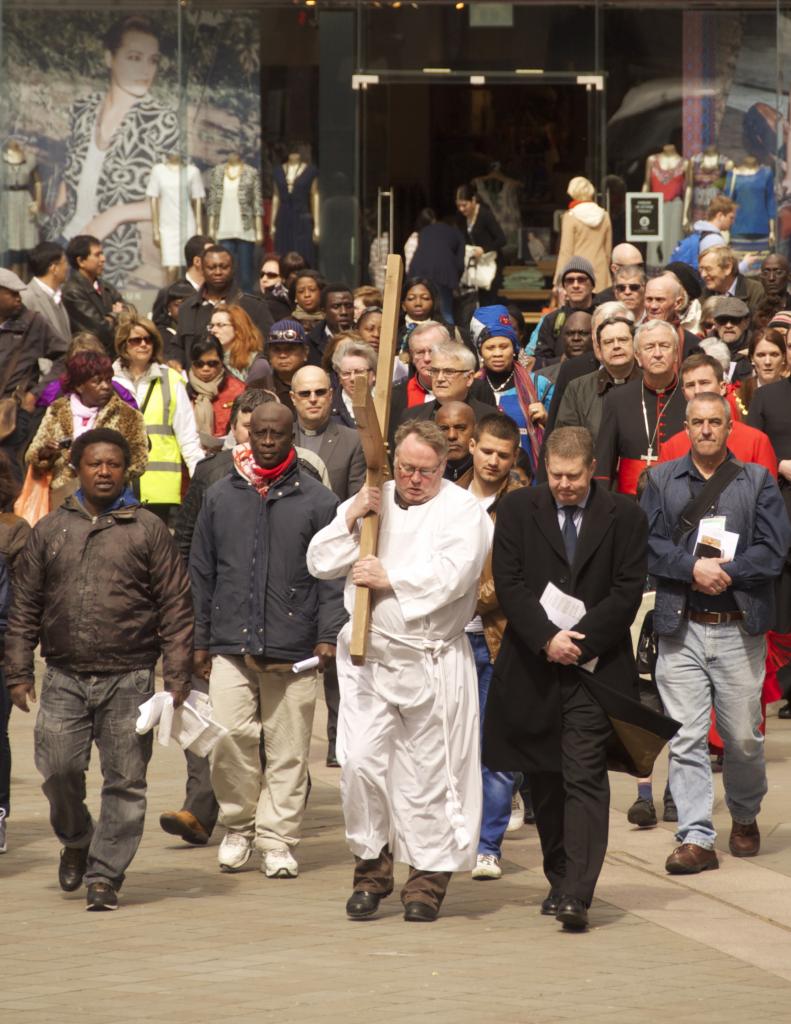 Cardinal Nichols leads prayer at Walk of Witness and Passion Play