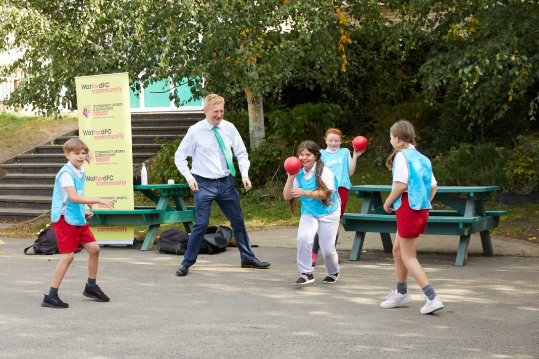 Deputy PM joins Sacred Heart pupils in learning about ‘Joy of moving’