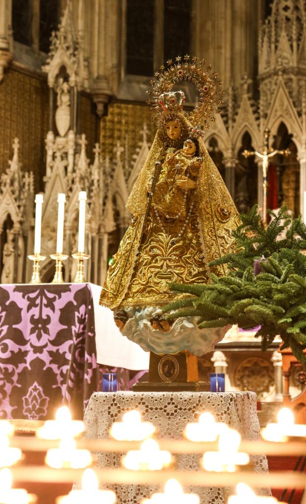Simbang Gabi: Waiting with Mama Mary
