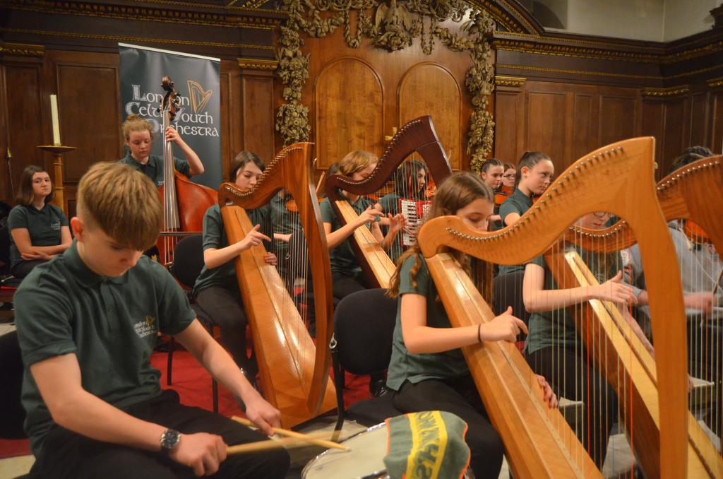 Bishop Paul celebrates St Brigid’s feast at Irish Chaplaincy concert